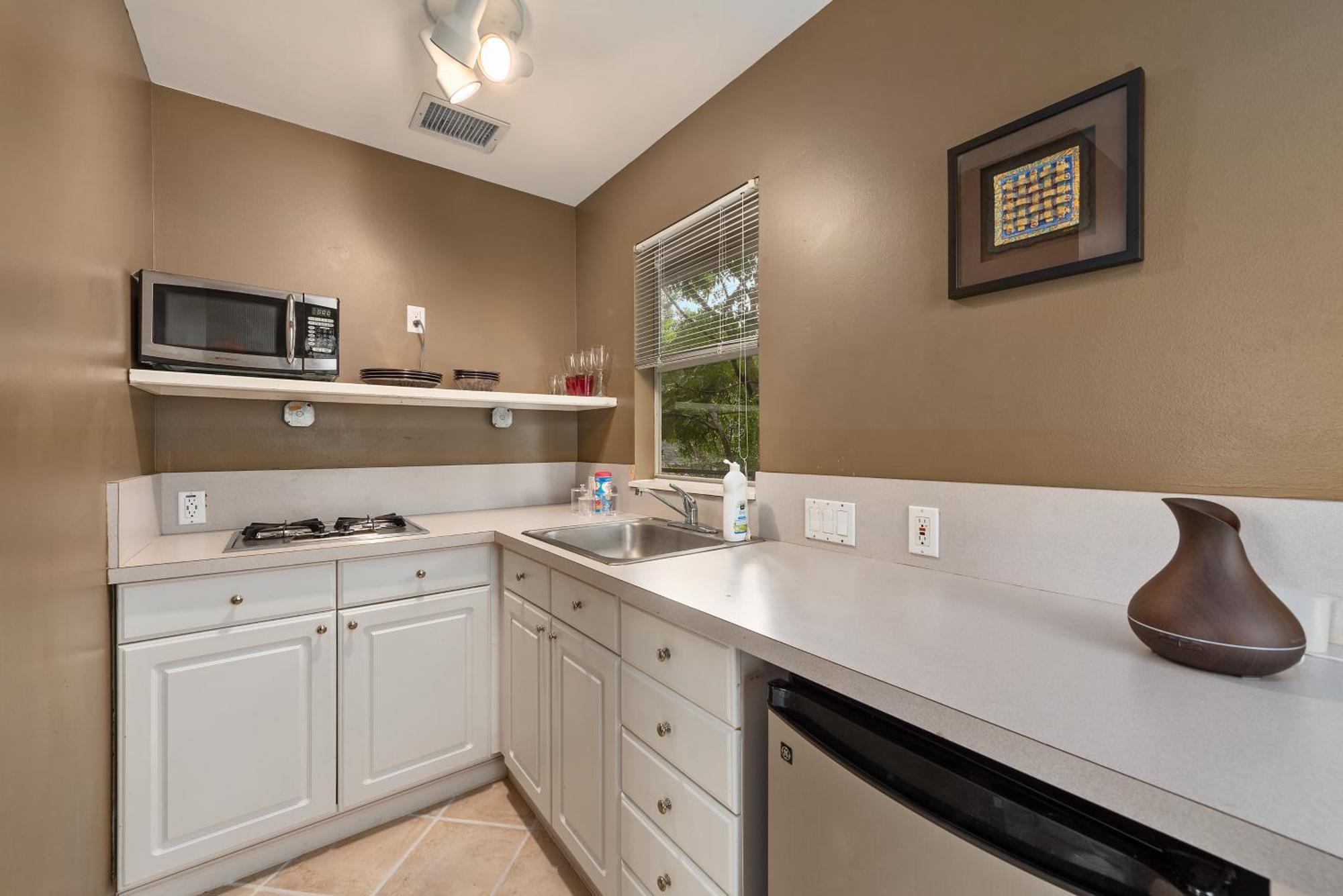 Appartamento Boho-Inspired Haven With Free Park Houston Esterno foto