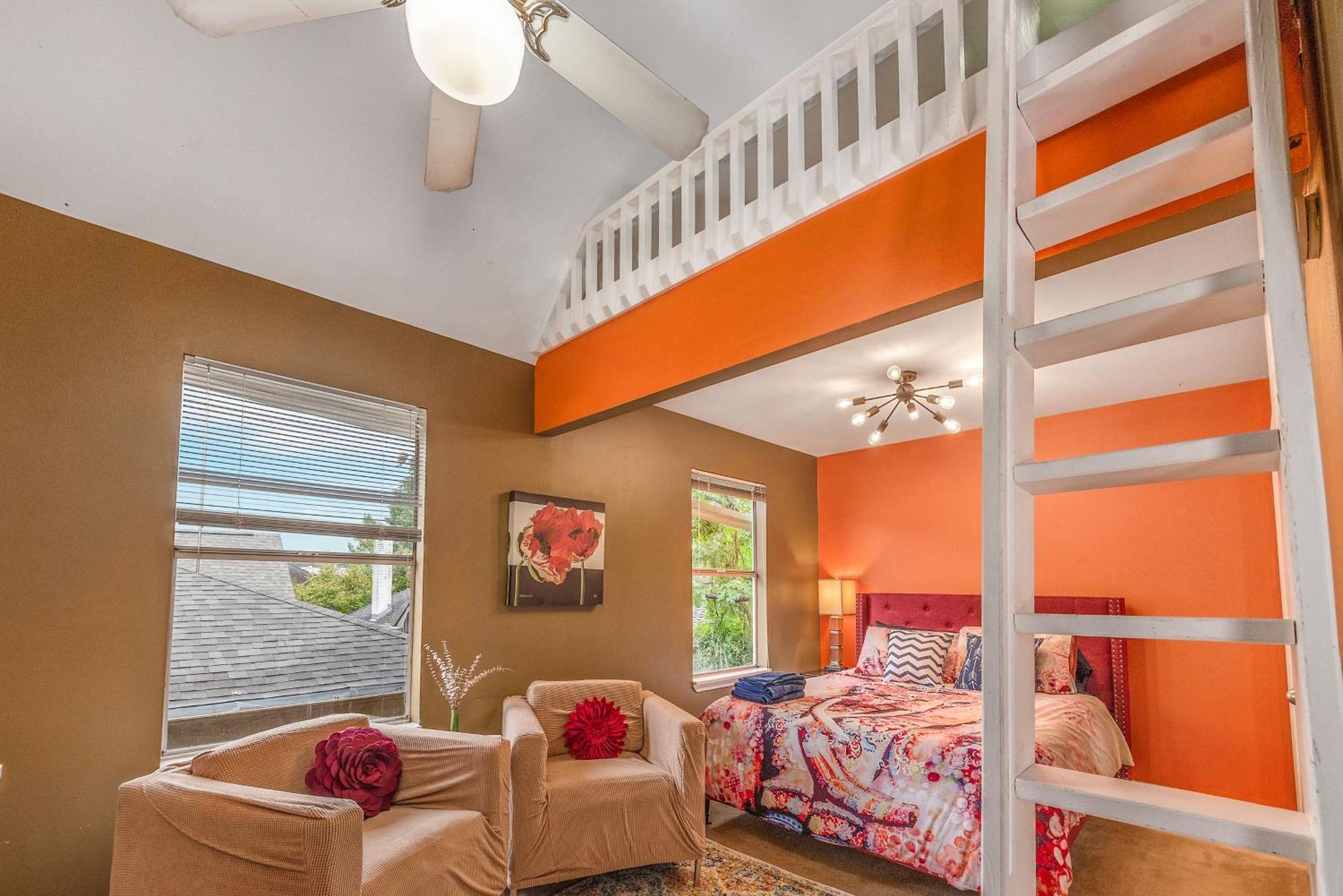 Appartamento Boho-Inspired Haven With Free Park Houston Esterno foto